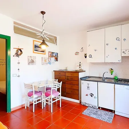 別荘 Bilocale Vicolo Del Mughetto 5 - Goelba