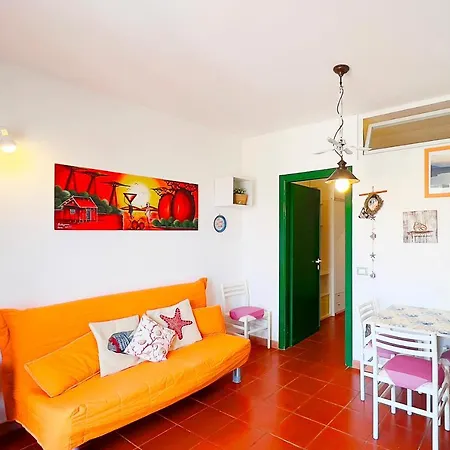 Bilocale Vicolo Del Mughetto 5 - Goelba Sant'Anna