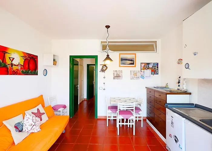 Bilocale Vicolo Del Mughetto 5 - Goelba Sant'Anna (Isola d'Elba)